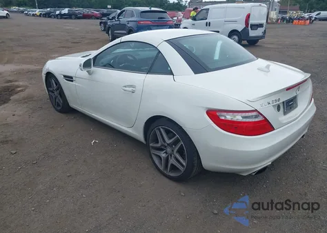 2013 Mercedes-Benz Slk 250 from USA, damaged, VIN WDDPK4HA7DF053204